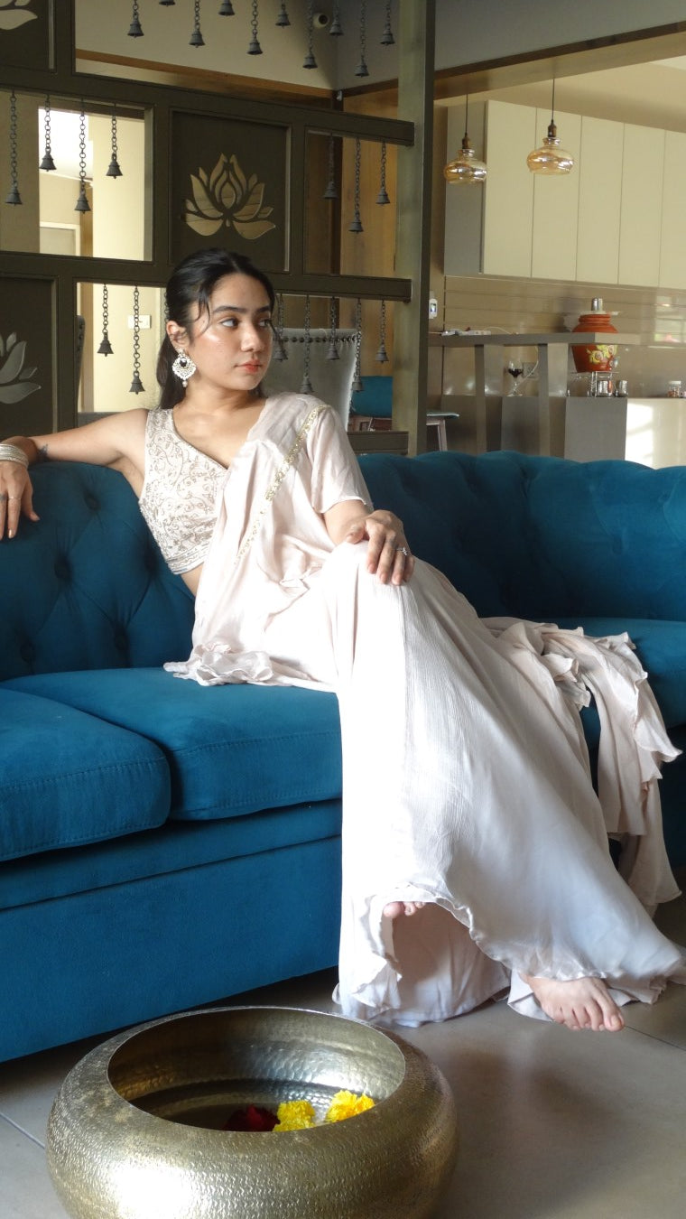 Cream Retro Ruffled Pre-Drape Saree