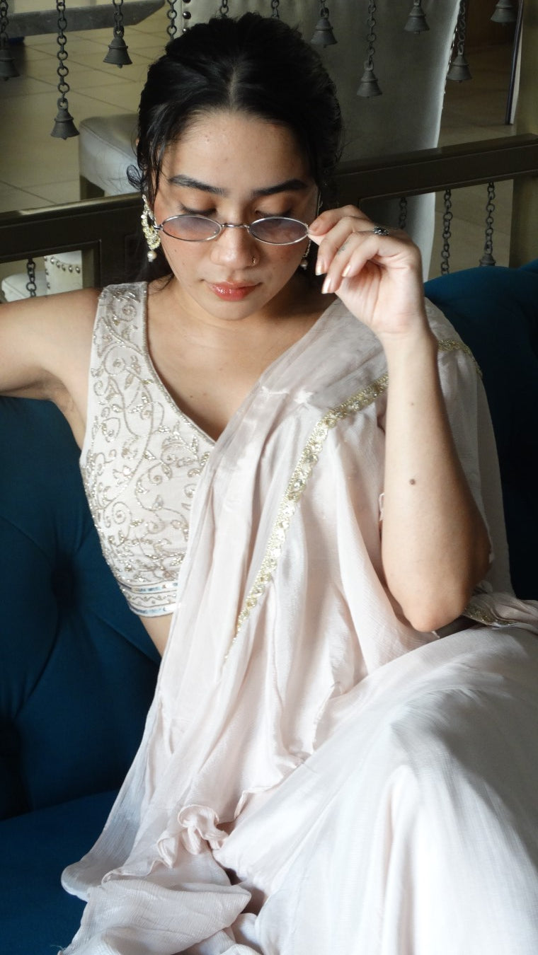 Cream Retro Ruffled Pre-Drape Saree